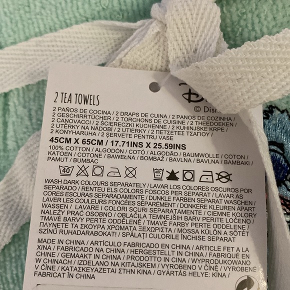 ❤️ Disney’s Lilo & Stitch Pineapple Tea Towel Set NWT - Picture 4 of 6